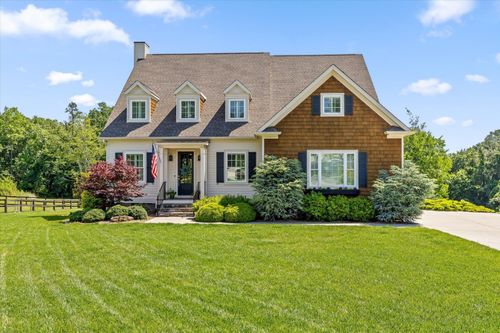 1908 Wagon Lane, Signal Mountain, TN, 37377 | Card Image