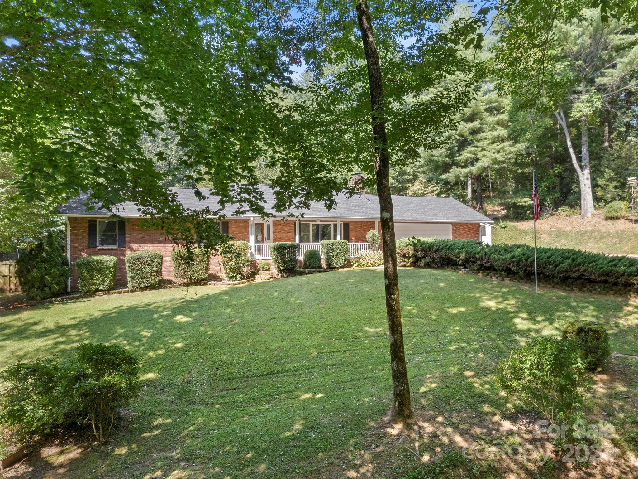 Justin Dr, Etowah, NC 28729