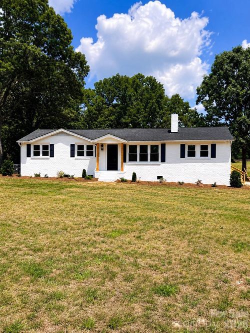 3312 Sikes Mill Rd, Monroe, NC, 28110-9785 | Card Image