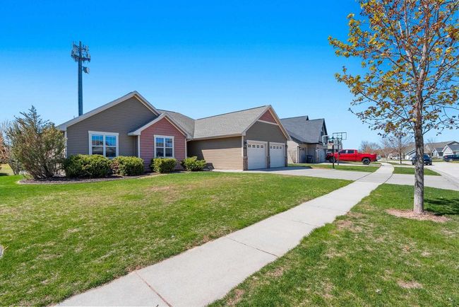 635 Pebblestone Circle, House other with 4 bedrooms, 4 bathrooms and null parking in HOBART WI | Image 57