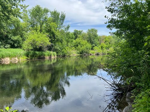 1130 River Dr, River Falls, WI, 54022-5750 | Card Image