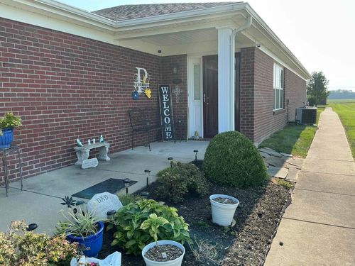 7448 Brycen Ln, Evansville, IN, 47725-7637 | Card Image
