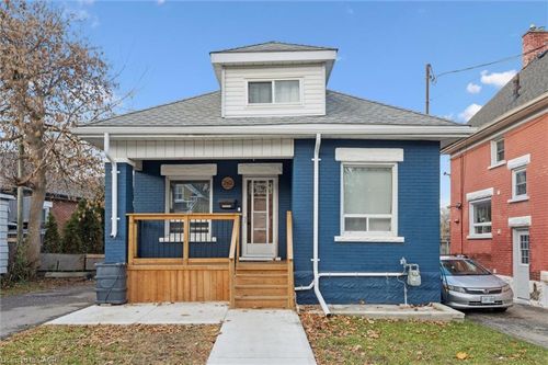 262 Madison Ave S, Kitchener, ON, N2M3H4 | Card Image