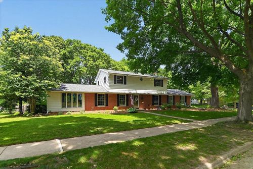 6602 Montclair Ln, Madison, WI, 53711-3109 | Card Image