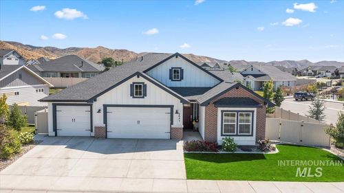 2641 Landmark St, Emmett, ID, 83617-3733 | Card Image