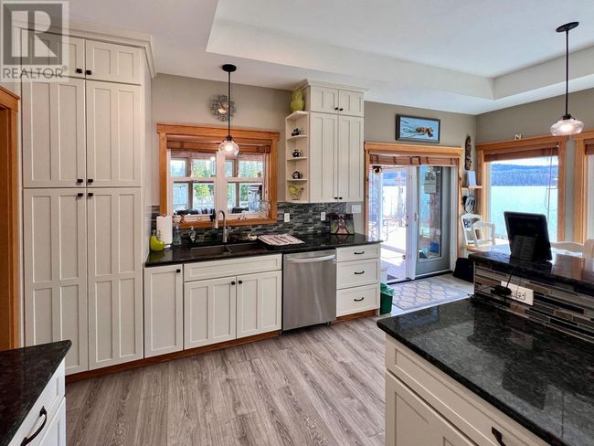 9888 N Bonaparte Rd, House other with 2 bedrooms, 2 bathrooms and null parking in Bridge Lake BC | Image 19