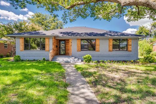 415 Pittman St, Richardson, TX, 75081-4249 | Card Image