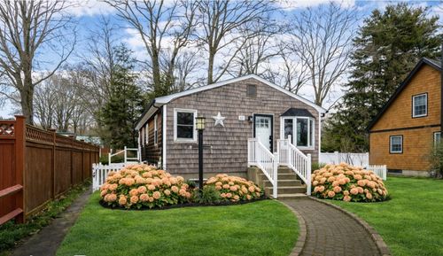 327 Beachwood Dr, East Greenwich, RI, 02818-4854 | Card Image