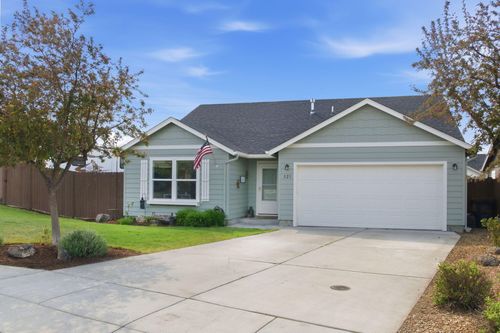 321 Sw Antler Ridge Ct, Redmond, OR, 97756-1780 | Card Image