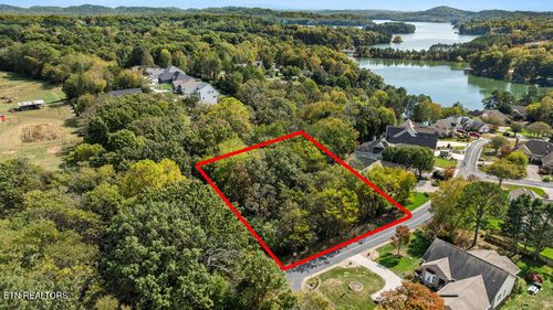 229 Amohi Way, Loudon, TN, 37774-3037 | Card Image