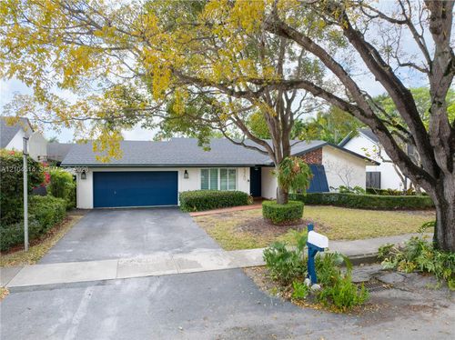 13360 Sw 99th Ter, Miami, FL, 33186-2230 | Card Image