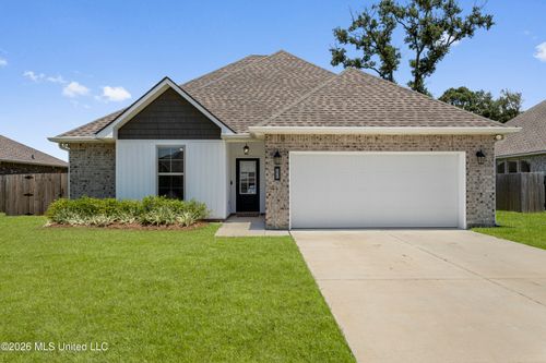 13 Alexander Grace Dr, Long Beach, MS, 39560-4053 | Card Image