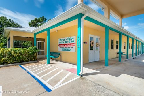 422 Martin Rd Se, Palm Bay, FL, 32909-3923 | Card Image