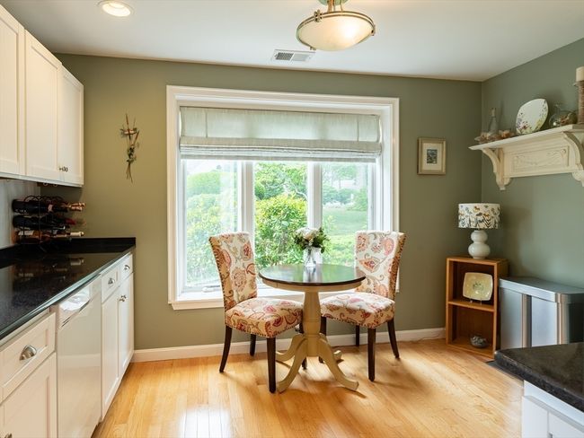 40 - 40 Bay Farm Rd, Condo with 2 bedrooms, 3 bathrooms and 1 parking in Duxbury MA | Image 6