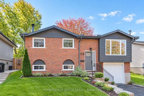 118 Wheatfield Cres, Kitchener, ON, N2P1P7 | Card Image