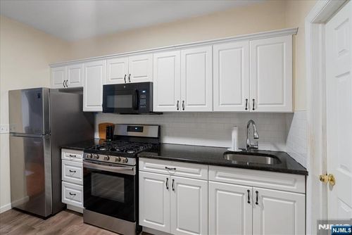 76 Mount Prospect Ave, Newark, NJ, 07104-1014 | Card Image