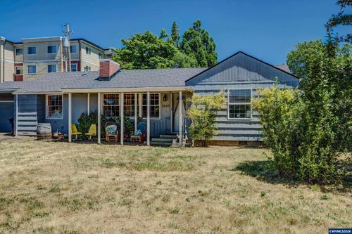 1045 Sw Grove St, Corvallis, OR, 97333-4018 | Card Image