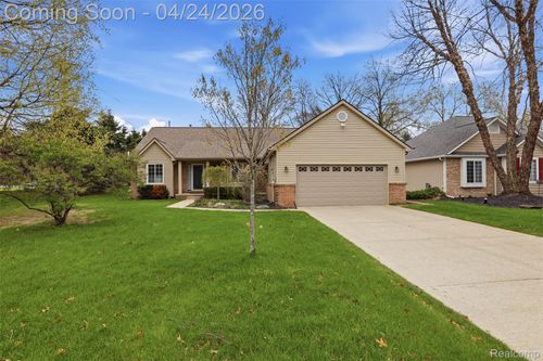3300 Viking Dr, Commerce Twp, MI, 48390-1597 | Card Image