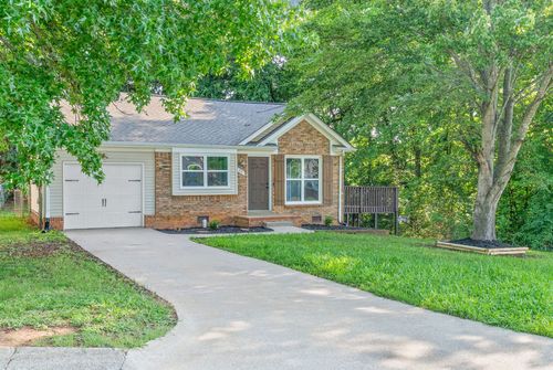 75 Grassmire Dr, Clarksville, TN, 37042-3476 | Card Image