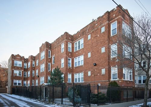 3s-3221 Division St, Chicago, IL, 60651-2485 | Card Image