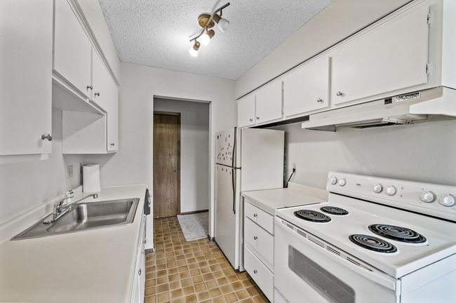 APT-5 - 814 9 Th Ave S, Condo with 2 bedrooms, 1 bathrooms and null parking in Hopkins MN | Image 11