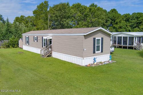 205 Seashore Dr, Swansboro, NC, 28584-8811 | Card Image
