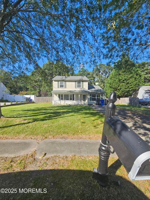 1024 Irving Pl, Toms River, NJ, 08755-5031 | Card Image
