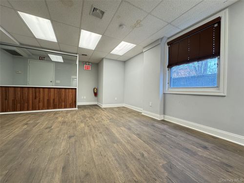 42-22 213 Street level1 Bayside, New York, NY, 11361 | Card Image