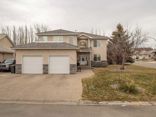 145 Canyon Close W, Lethbridge, AB, T1K6W6 | Card Image
