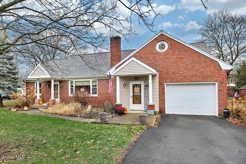 39 W Sand Lake Rd, Wynantskill, NY, 12198-8051 | Card Image