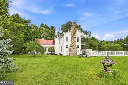 13732 Harpers Ferry Rd, HILLSBORO, VA, 20132-1726 | Card Image