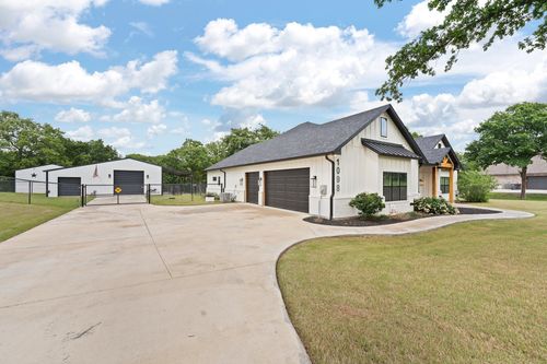 1098 Twin Creeks Dr, Weatherford, TX, 76088-4011 | Card Image