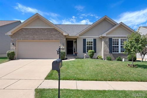98 San Marino Pkwy, Fenton, MO, 63026-7512 | Card Image