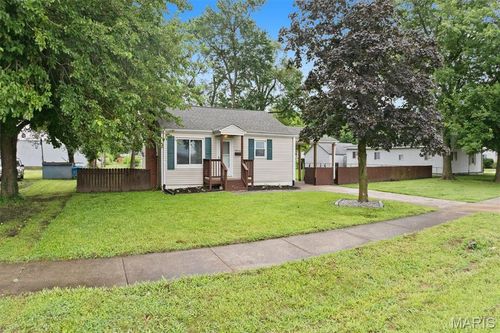 4216 Nameoki Rd, Granite City, IL, 62040-2332 | Card Image