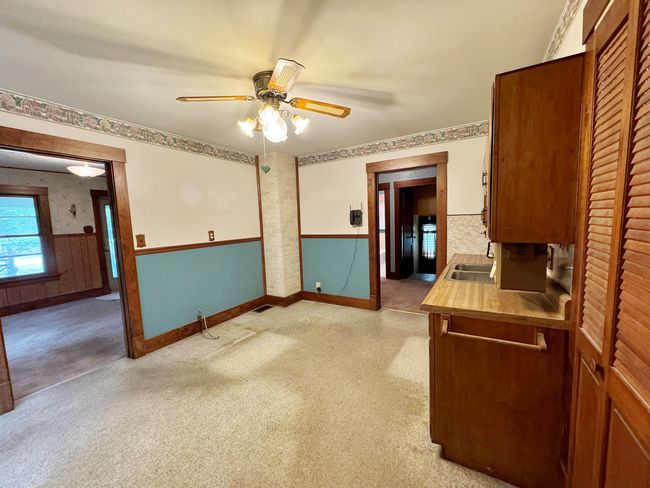 211 N 5 Th St, House other with 3 bedrooms, 1 bathrooms and 6 parking in Chatsworth IL | Image 8