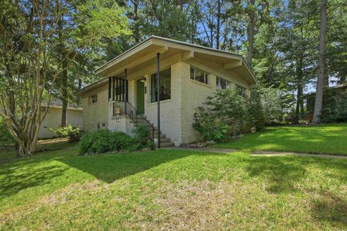 62 Glenmere Dr, Little Rock, AR, 72204-3530 | Card Image