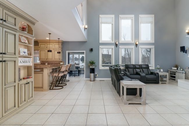 104 S Spencer St, House other with 4 bedrooms, 5 bathrooms and 4 parking in Lexington IL | Image 16