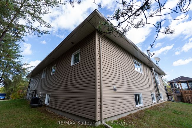 2950 Radar Rd, House other with 4 bedrooms, 3 bathrooms and 20 parking in Garson ON | Image 39