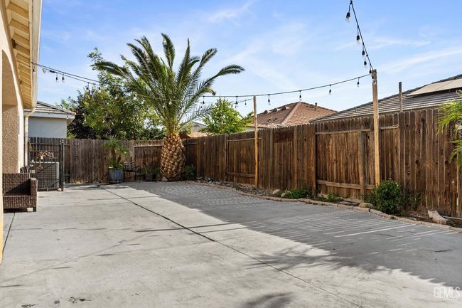 605 Cornelia St, House other with 4 bedrooms, 2 bathrooms and null parking in Wasco CA | Image 36