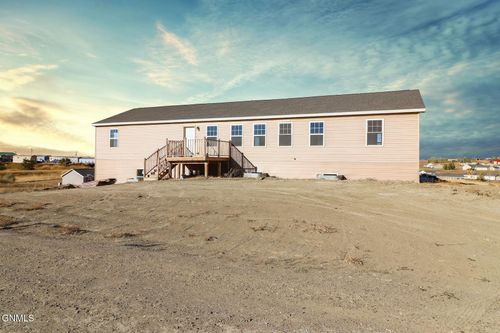 906 Green Ridge Drive, Watford City, ND, 58854 | Card Image