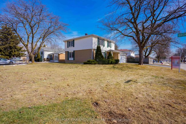 67 Braemar Dr, House other with 4 bedrooms, 3 bathrooms and 4 parking in Brampton ON | Image 38