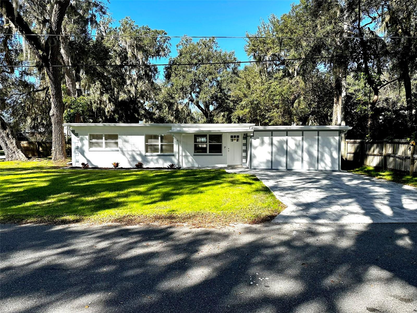 Pleasure Island Rd, Belle Isle, FL 32809