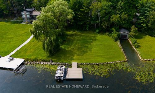 87 Sibbald Cres, Sutton West, ON, L0E1R0 | Card Image