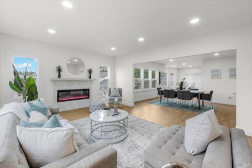 435 Alhambra St, Crockett, CA, 94525-1203 | Card Image