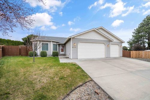 3710 S Sharron, Kennewick, WA, 99337 | Card Image