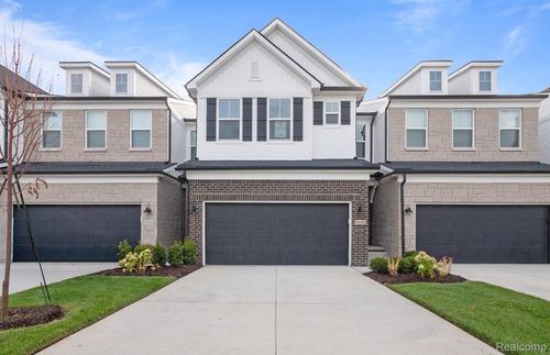 5572 E Spaniel Dr, Ann Arbor, MI, 48108-7948 | Card Image