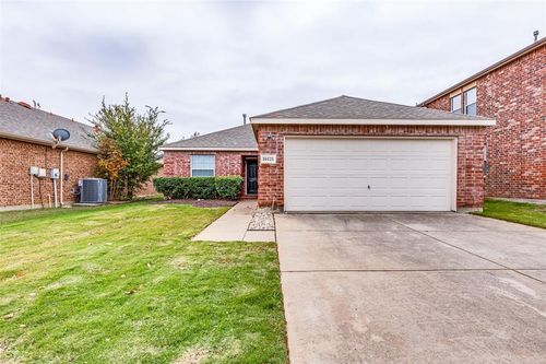 10121 Sourwood Drive, Fort Worth, TX, 76244 | Card Image