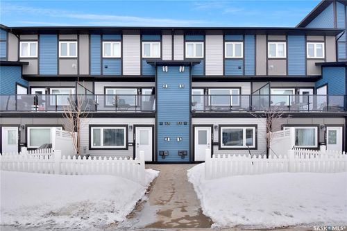 256-250 Akhtar Bend, Saskatoon, SK, S7W0W4 | Card Image