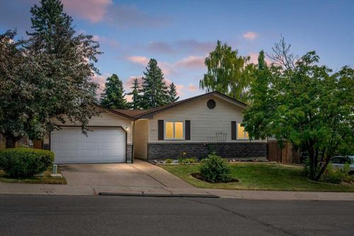 424 Silver Valley Dr Nw, Calgary, AB, T3B4C2 | Card Image