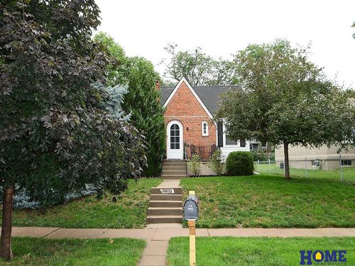 3800 Garfield St, Lincoln, NE, 68506-1029 | Card Image